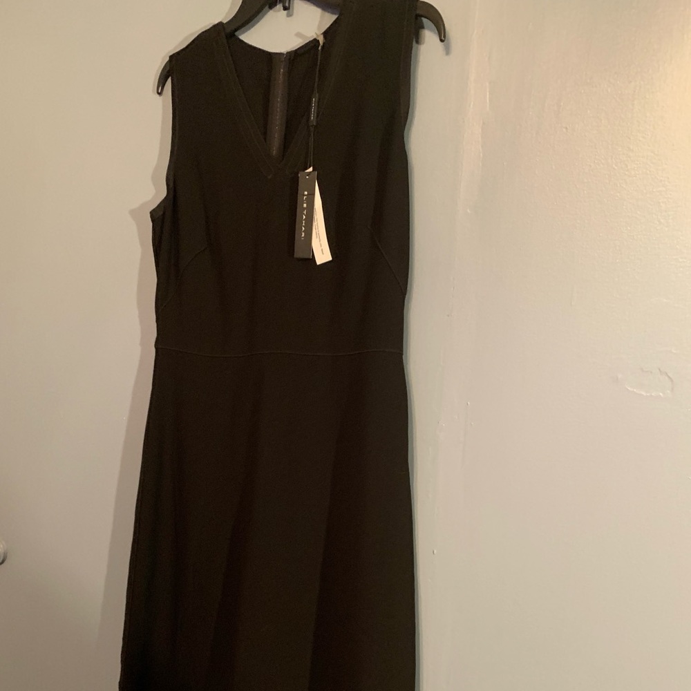 Elie Tahari dress, NWT. From smoke-free home